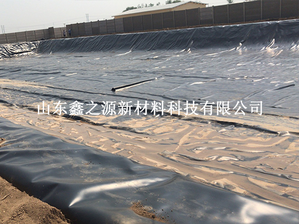 沼氣池建設：為何選擇黑色HDPE土工膜？