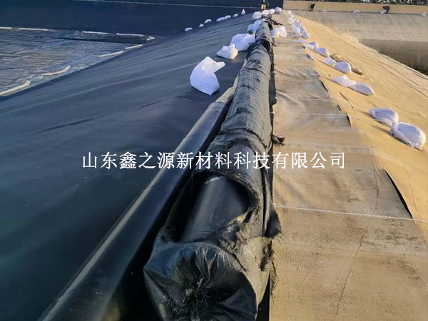 魚(yú)塘防滲膜延伸率為何不穩(wěn)定？這些原因要弄清