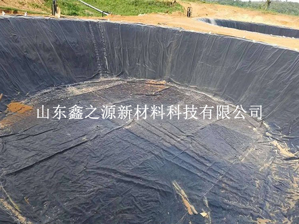 提升沼氣池防滲膜施工速度：科學(xué)施策，高效筑牢防滲防線
