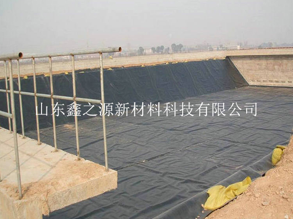 沼氣池黑膜鋪裝前有哪些準備工作進行中？