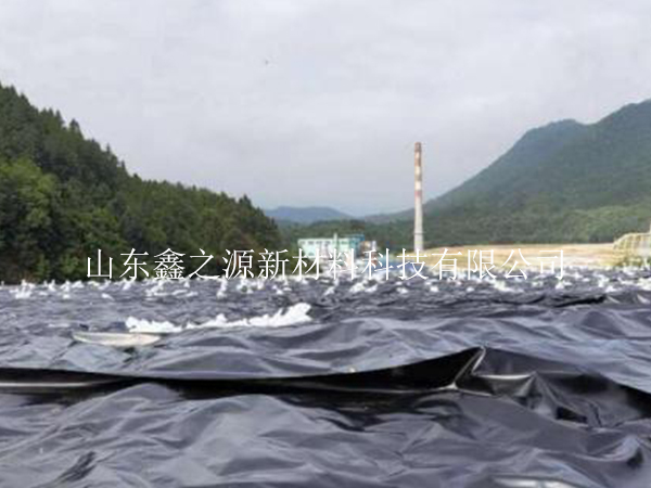 關于垃圾填埋場防滲膜的施工要求有哪些？
